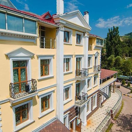 Aykun Hotel Almaty Exterior foto